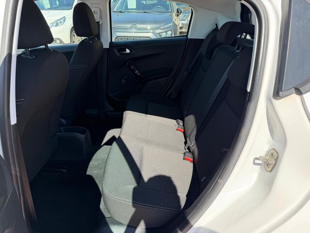 PEUGEOT 208 ACTIVE 1.2 VTI SPANISH LHD IN SPAIN 84000 MILES SUPERB 2018